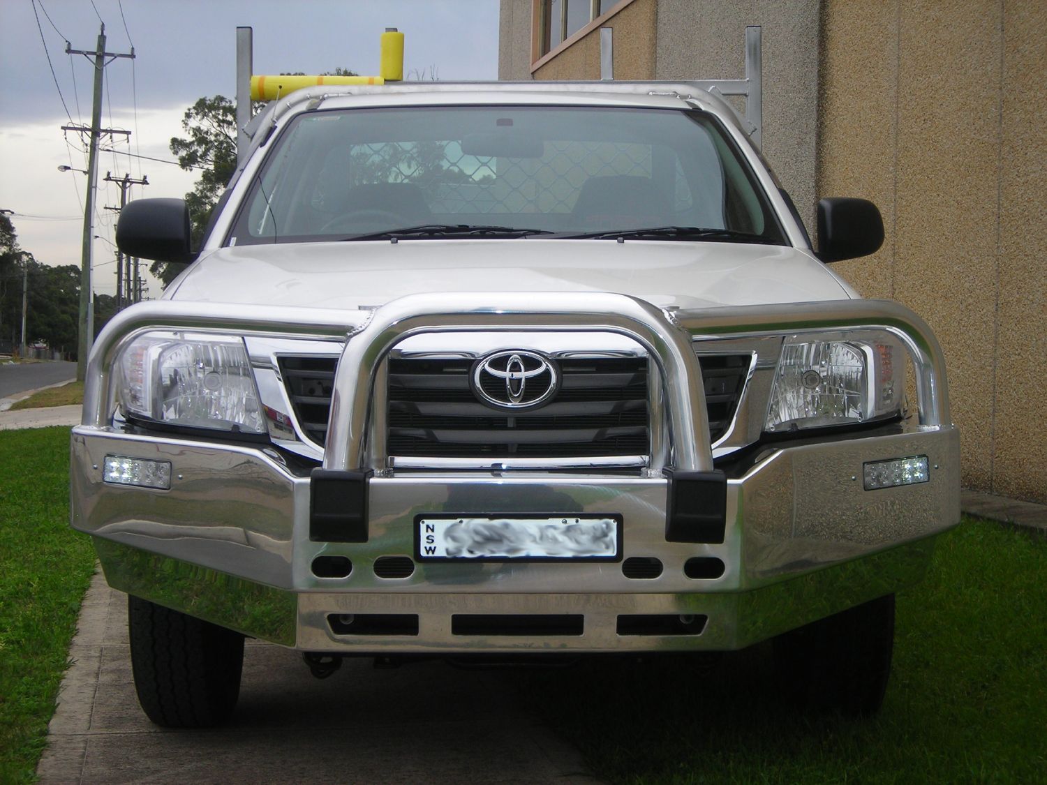 Formula Off Road Toyota Hilux 2011 on Type 51A